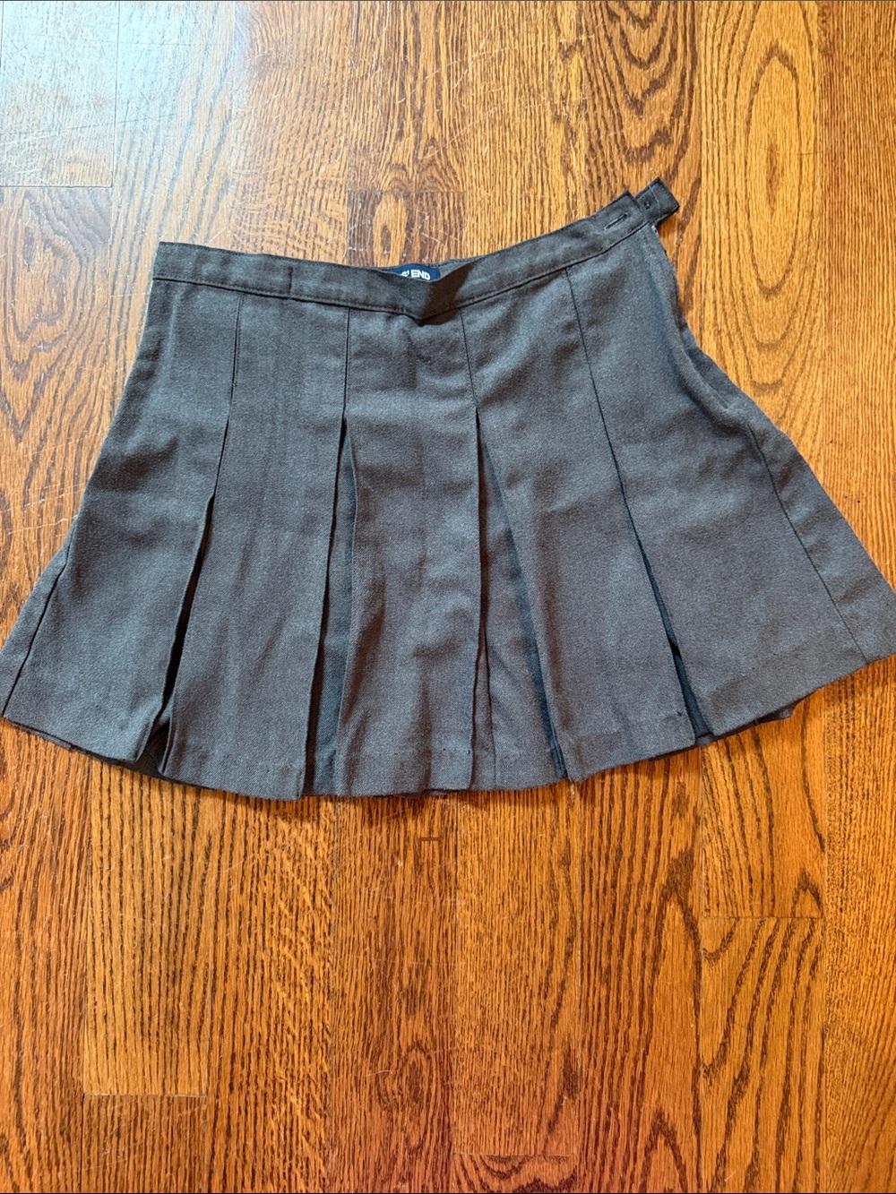 Lands’ End box  Pleat gray uniform Skirt